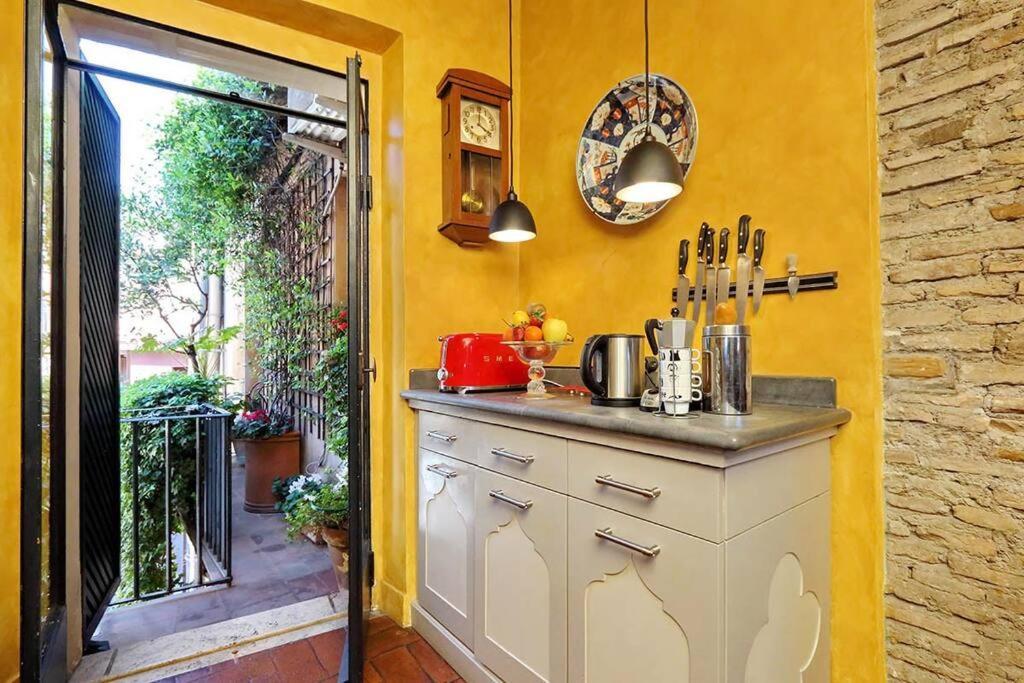 Spectacular Luxury Flat In Trastevere ローマ エクステリア 写真
