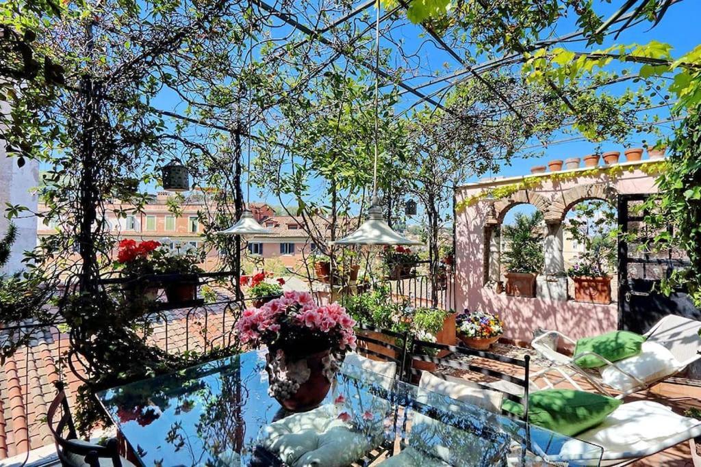 Spectacular Luxury Flat In Trastevere ローマ エクステリア 写真