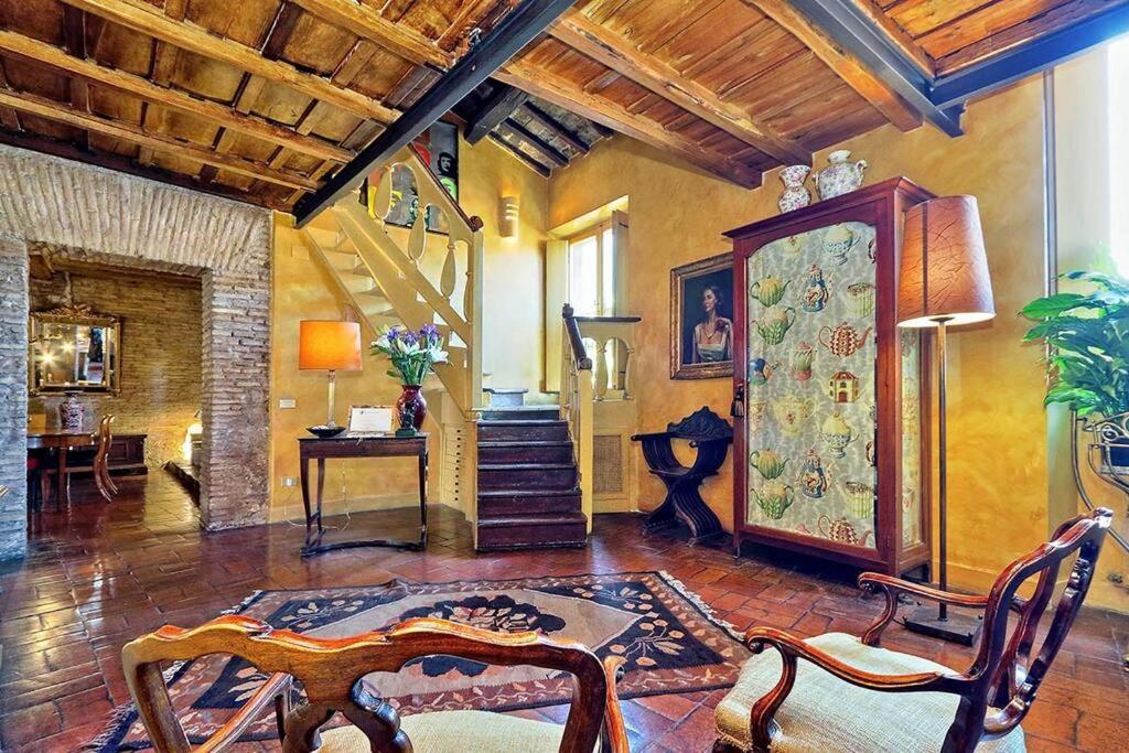 Spectacular Luxury Flat In Trastevere ローマ エクステリア 写真