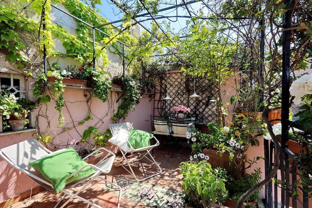 Spectacular Luxury Flat In Trastevere ローマ エクステリア 写真
